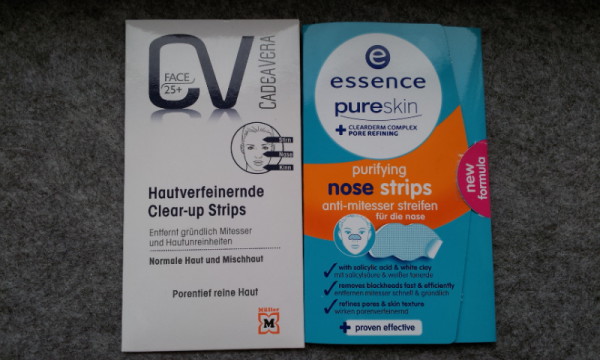 CV Hautverfeinernde Clear-up Strips und essence purifying nose strips nebeneinander